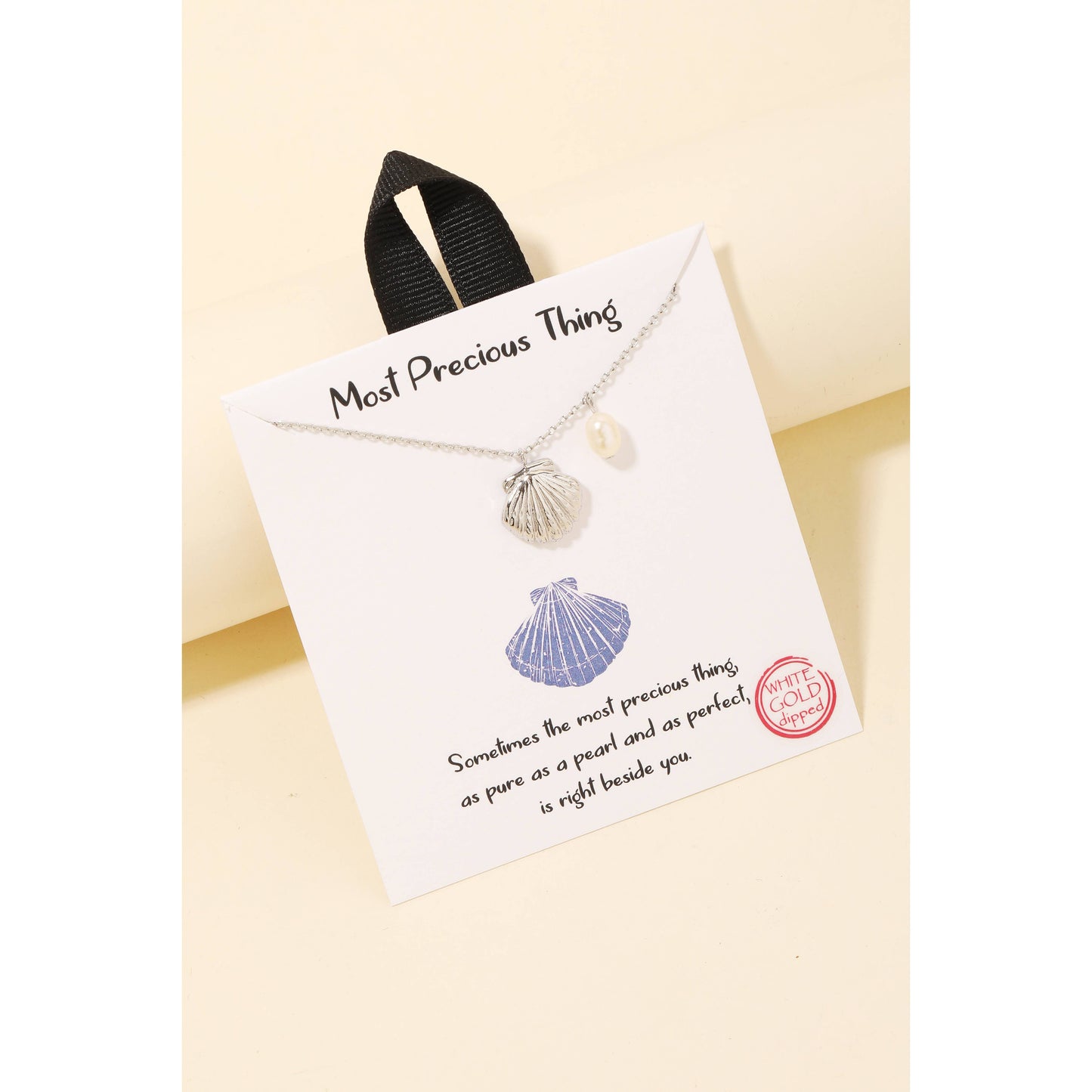 Seashell Clam Pendant Necklace