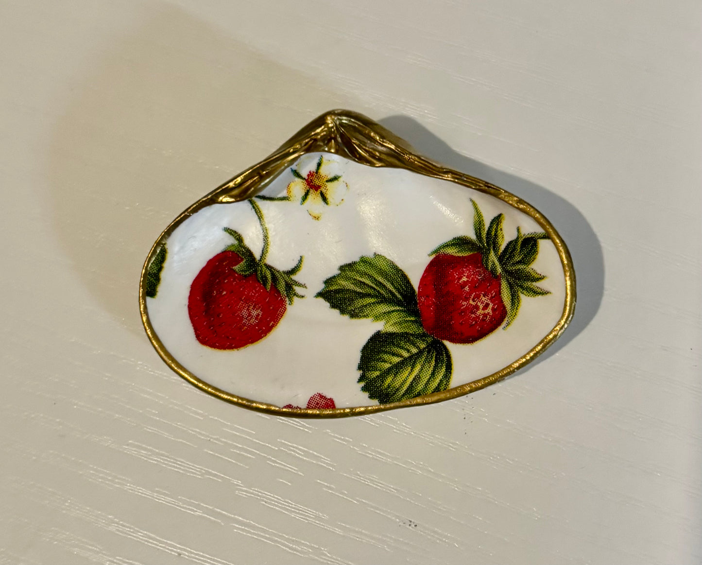 Shell Art - Strawberry
