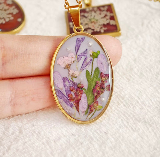Handcrafted Vintage Dried Flower Necklace