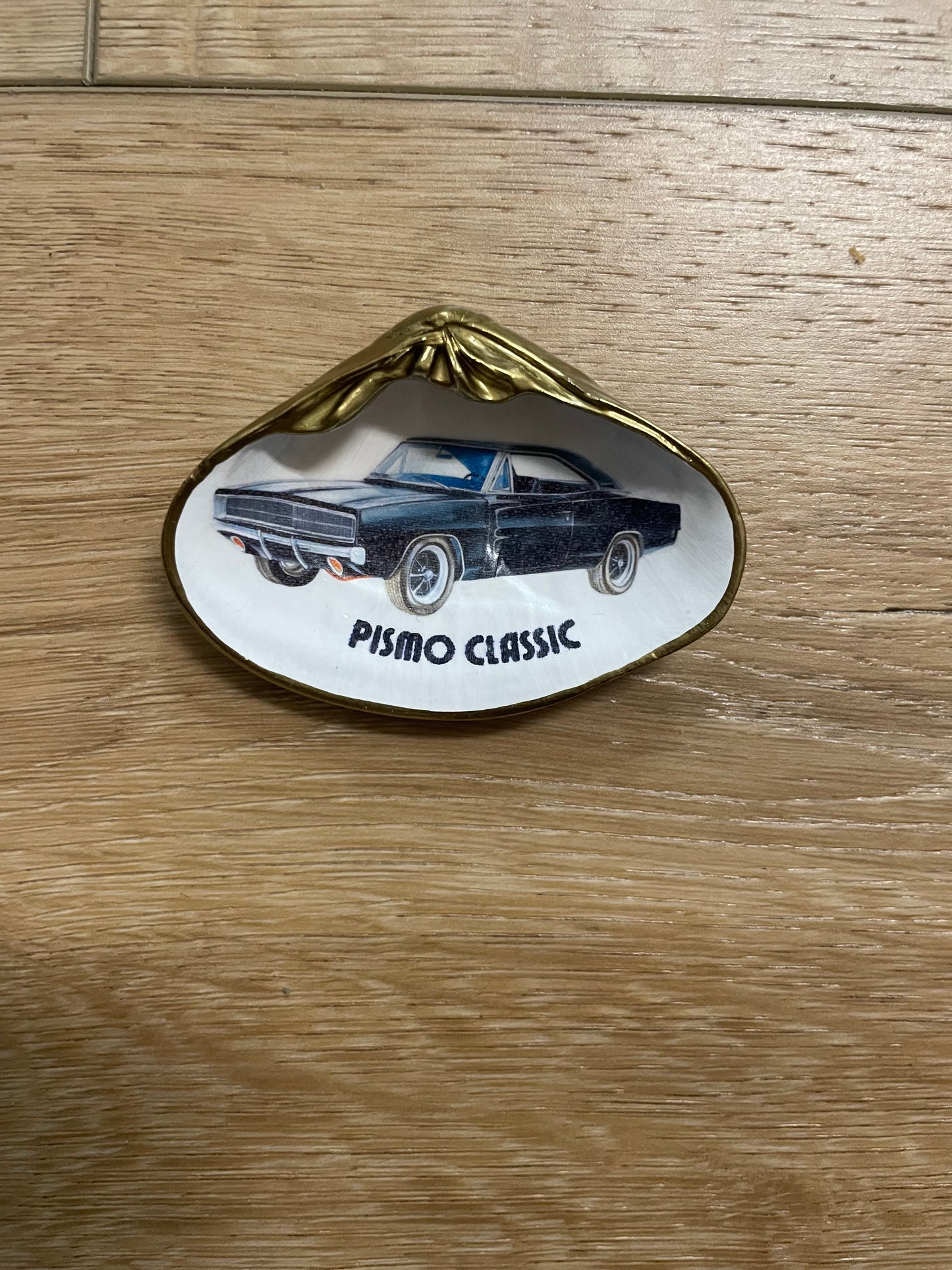 Shell Art Classic Car