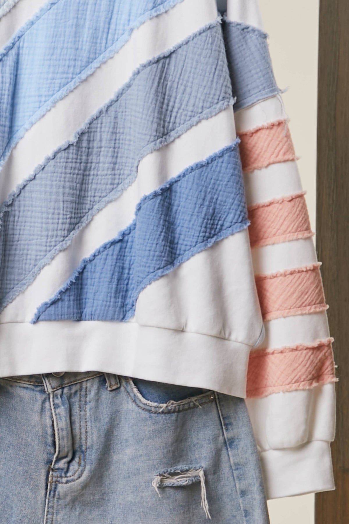 Textured Diagonal Stripe Patchwork Sweatshirt