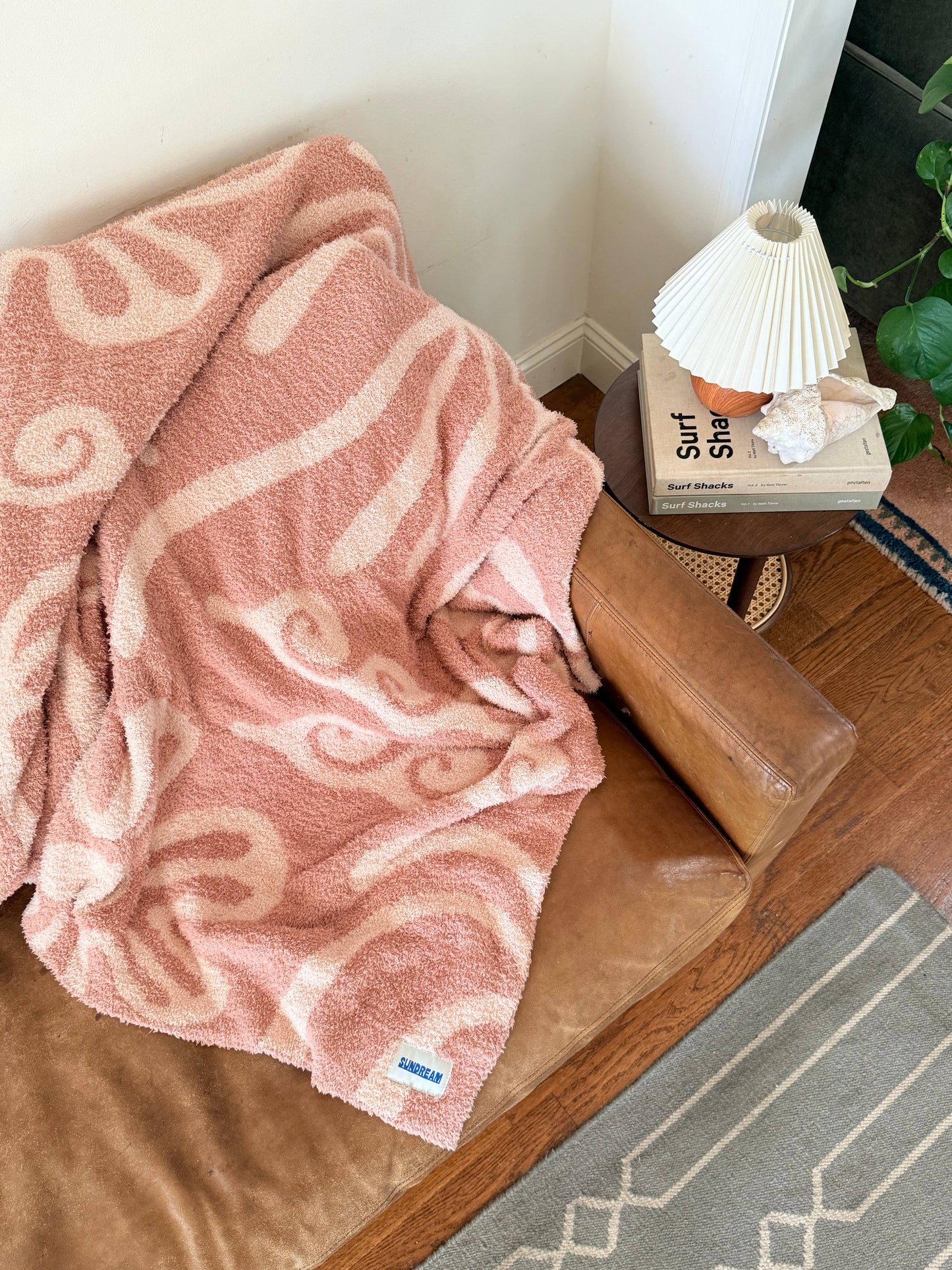 Hanalei Plush Throw - Island Blush