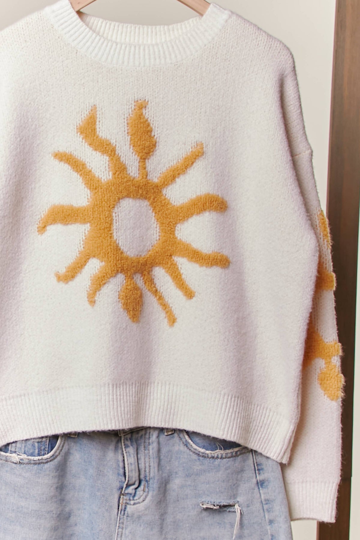 Golden Sun Textured Knit Sweater – Cream