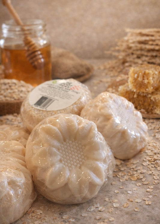 Loofah Goats Milk Soap - Oatmeal & Honey