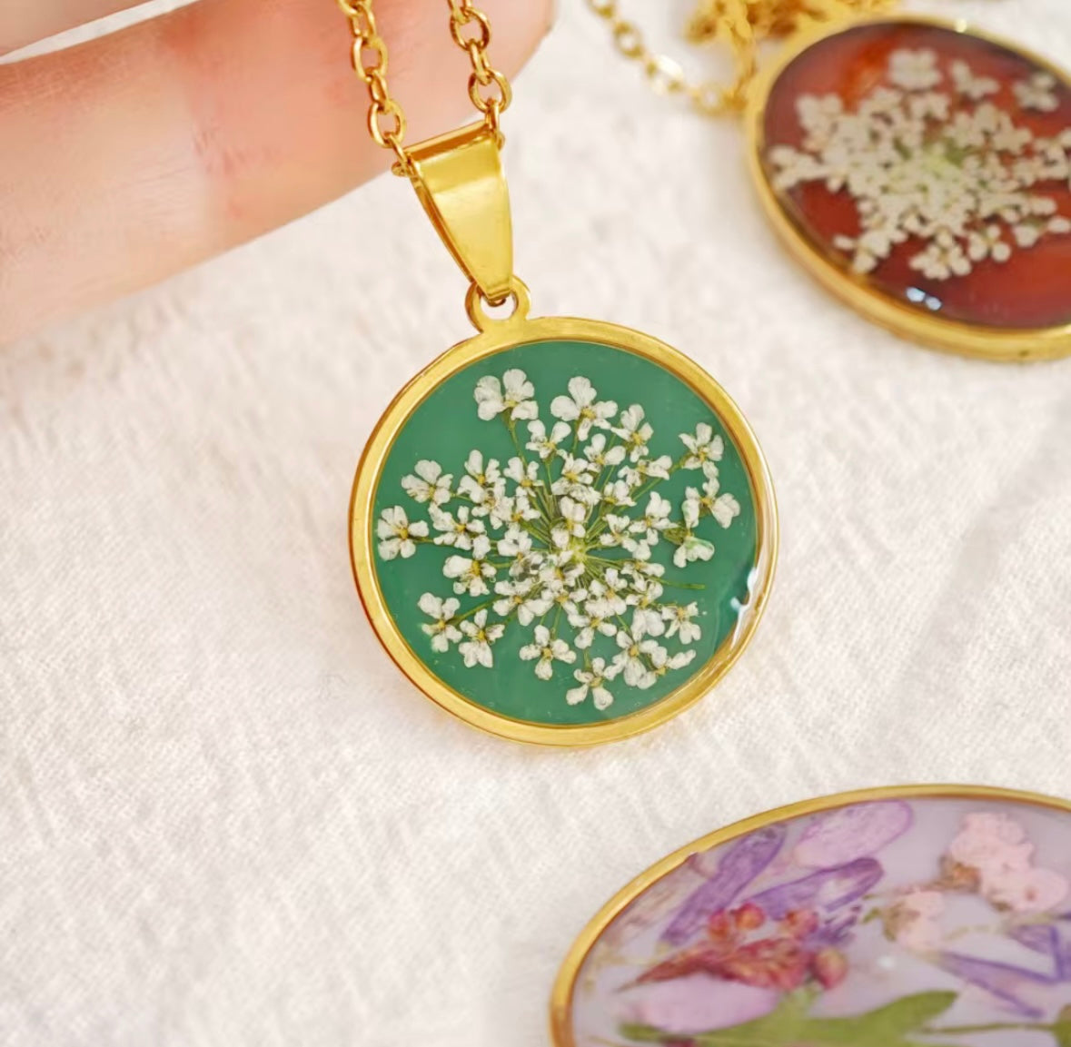 Handcrafted Vintage Dried Flower Necklace