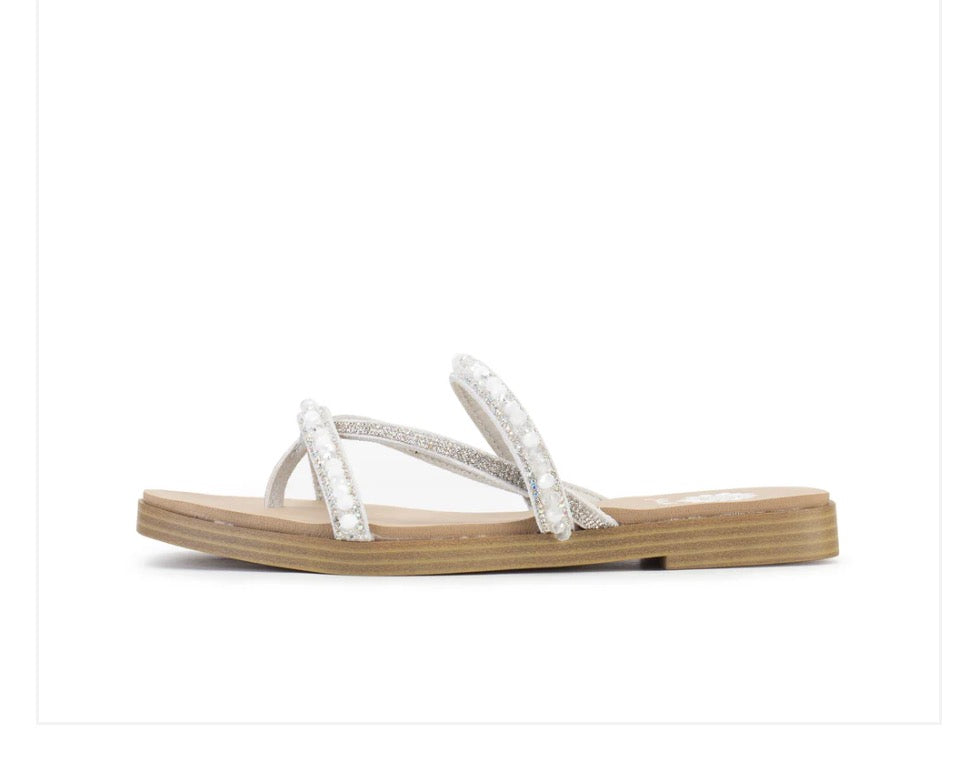 Flip Flops - Lela by Yellowbox Ivory