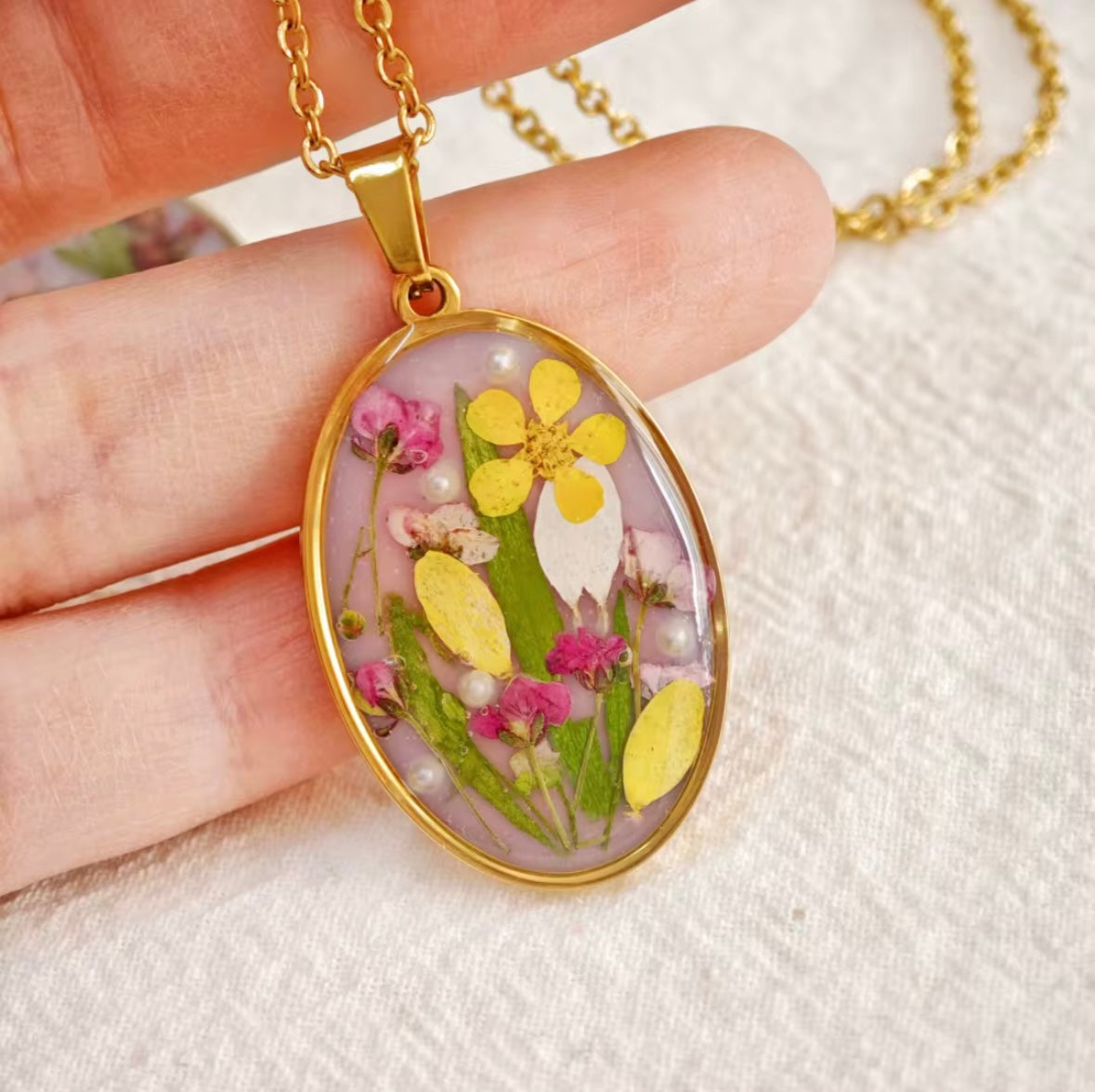 Handcrafted Vintage Dried Flower Necklace