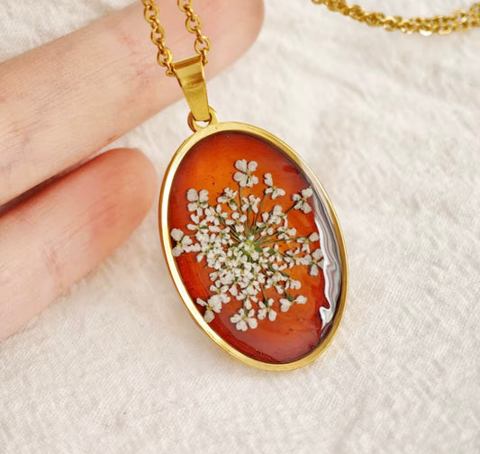 Handcrafted Vintage Dried Flower Necklace