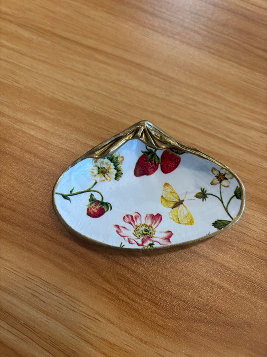 Shell Art Strawberries