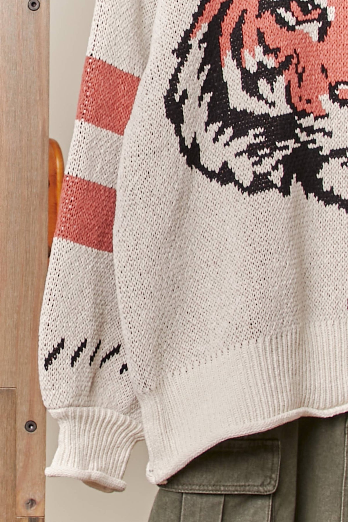 Tiger Graphic Knit Sweater – Cream & Rust
